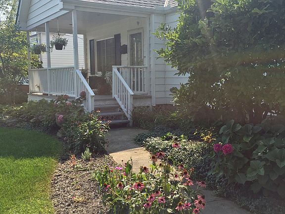 3rd image of 37702 Sharpe Ave