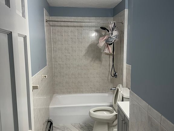 4th image of 7 Gayland St #2G