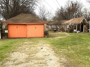 5716 Midway Rd, Haltom City, TX 76117