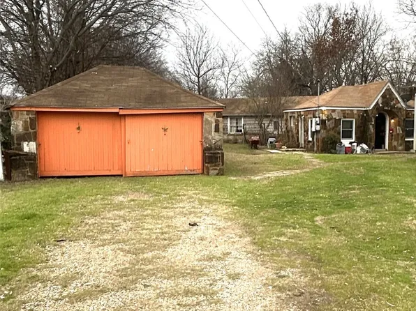 5716 Midway Rd, Haltom City, TX 76117