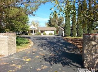 2539 E Woodson Rd, Acampo, CA 95220