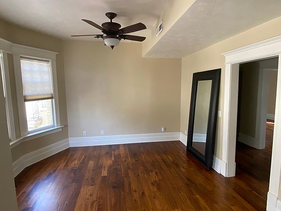 4th image of 419 E 300 S APT 19