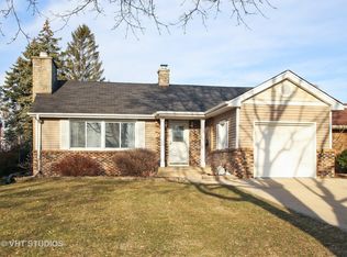 102 S Albert St, Mount Prospect, IL 60056