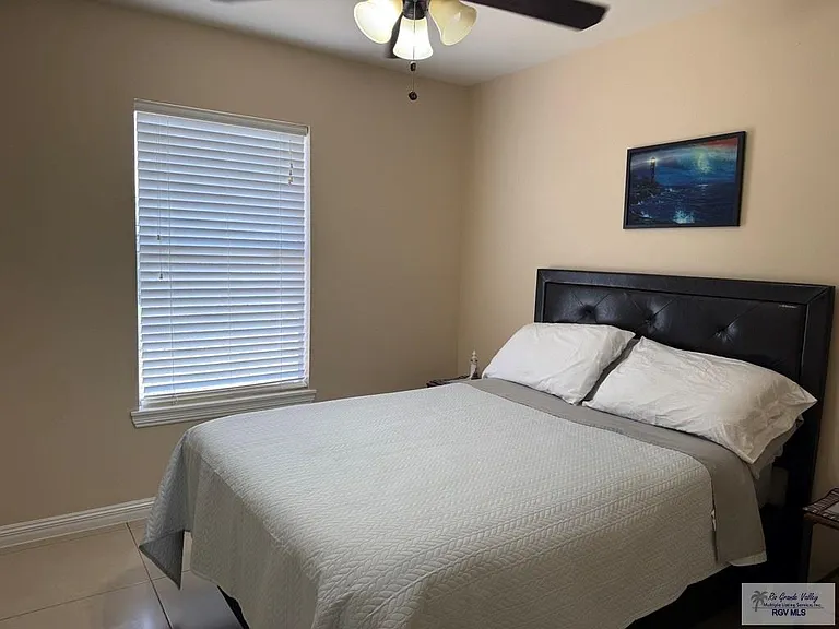 1618 E Los Ebanos Blvd — Photo 9