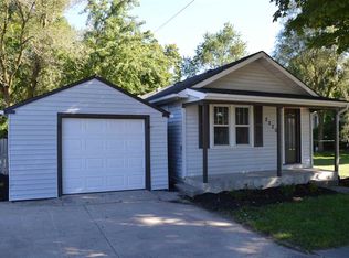 2220 Hunter St, Huntertown, IN 46748