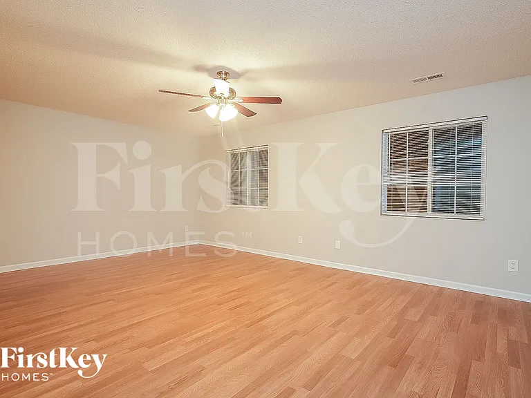 5701 Yachtsman Ct — Photo 9