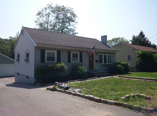 2622 Centre St, West Roxbury, MA 02132