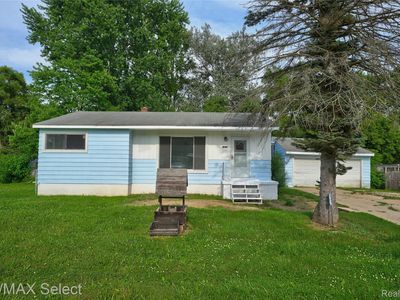1413 Martha Ave, Burton, MI, 48509