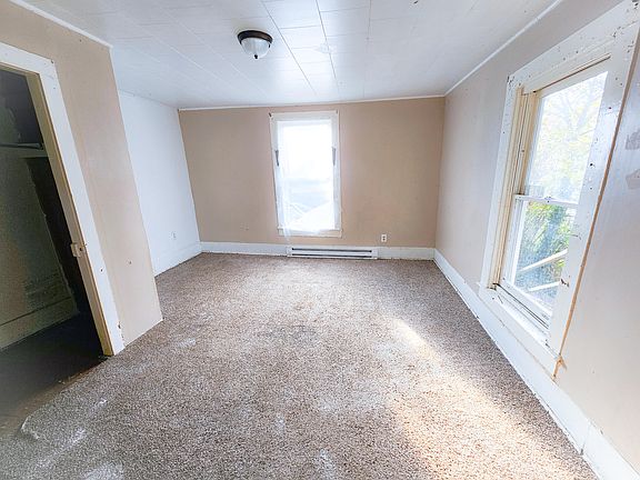 5th image of 1100 Temple St