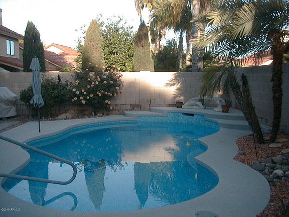 3rd image of 1825 E Sheena Dr