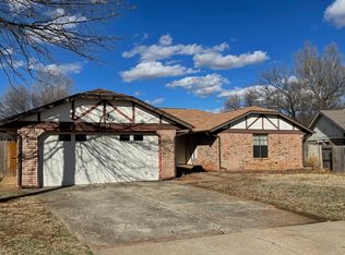 2913 Quail Holw, Edmond, OK 73012