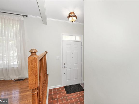 3rd image of 7958 Parkland Pl