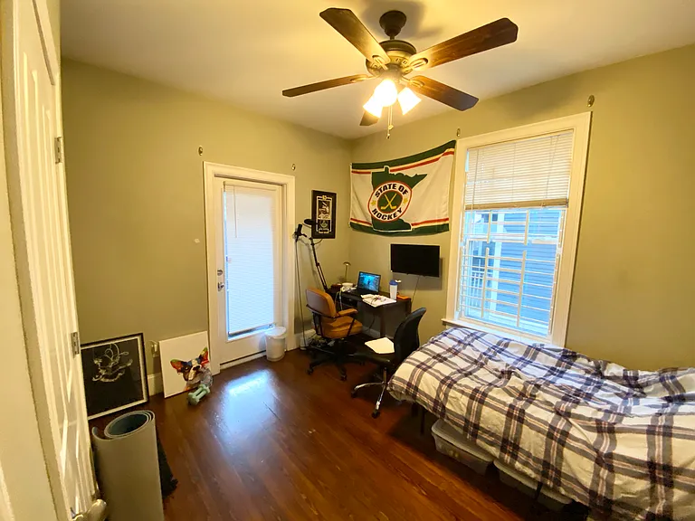 178 Hillside St #1R — Photo 8