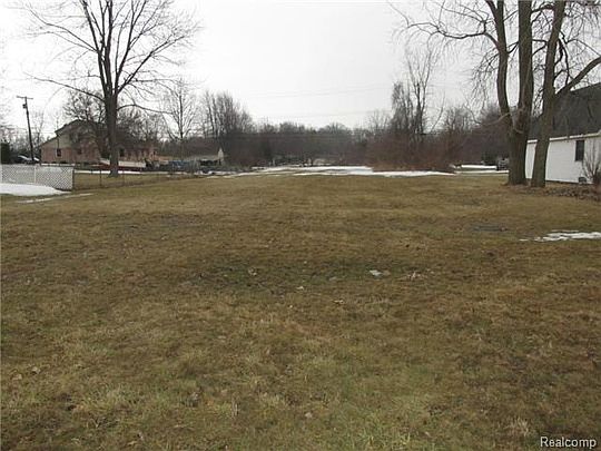 1st image of Huron River Dr