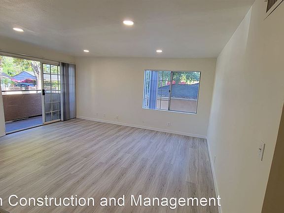 5th image of 4404 Stern Ave
