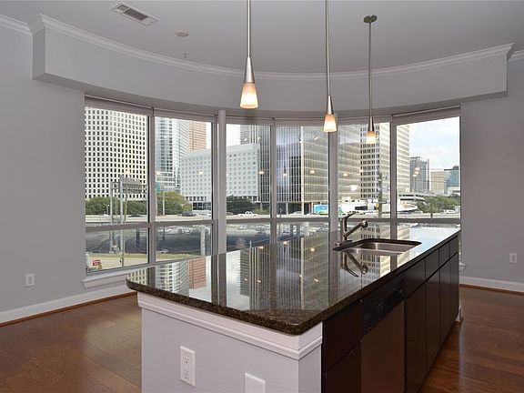 5th image of 300 Saint Joseph Pkwy APT 312