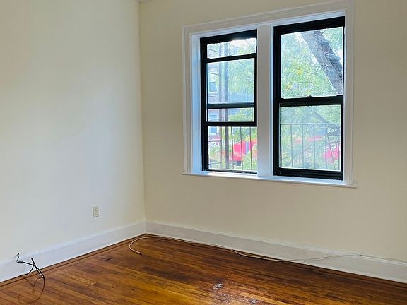 3rd image of 47-11 40th St #2