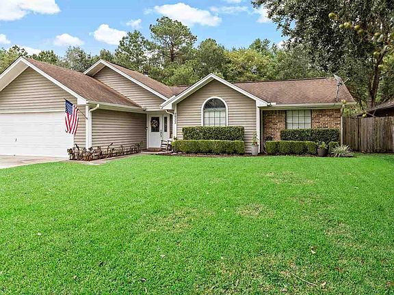 2nd image of 2935 Bonney Briar Pl