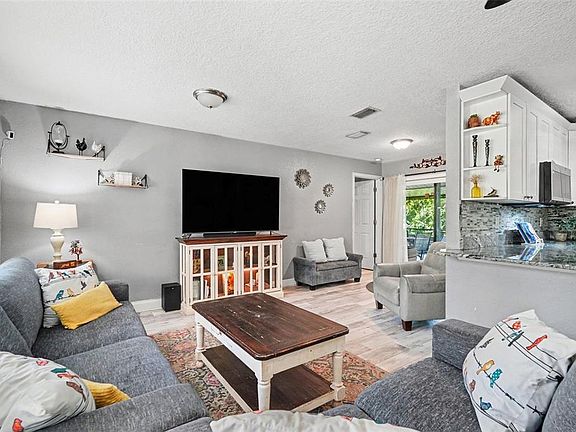 3rd image of 534 LEVERETT ROAD