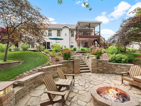729 Fieldview Dr, Smithton, IL 62285