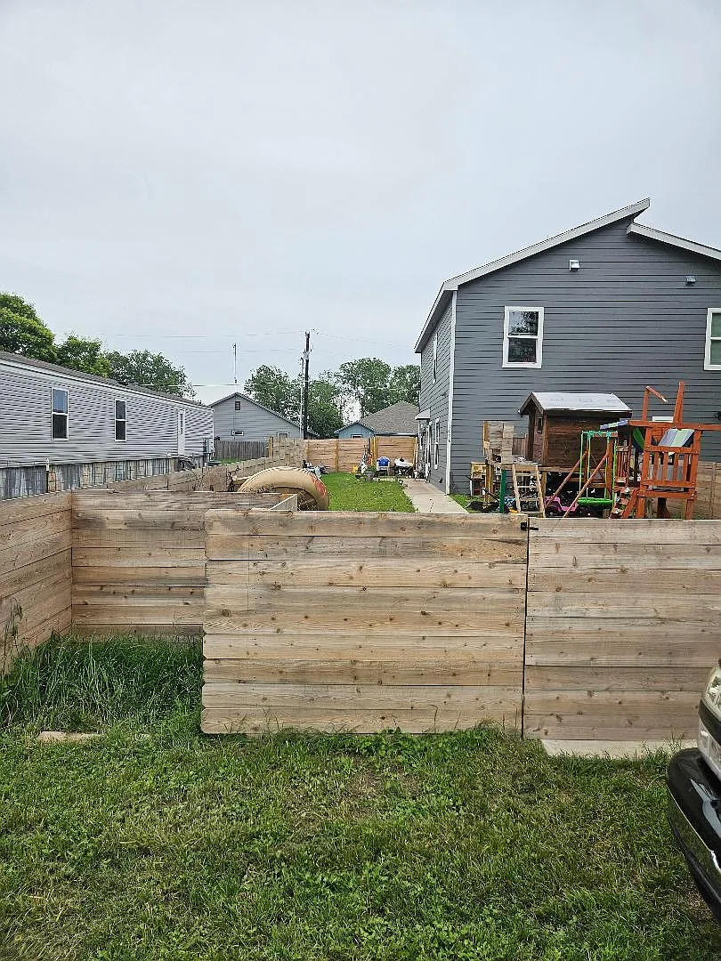 Building Photo - 305 Anderson St #A