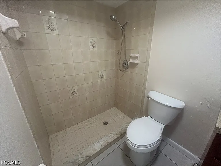 215-217 SE 23rd Pl #215 — Photo 11