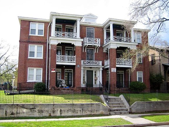 3rd image of 2400 Barton Ave APT 2