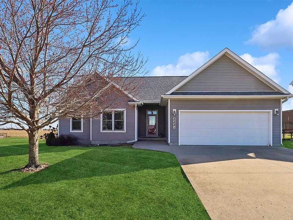 1st image of 222 Oak Tree Dr