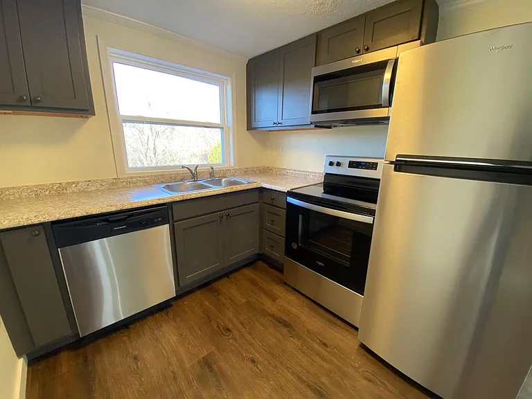 135 Quincy Parlier Rd #2 — Photo 6