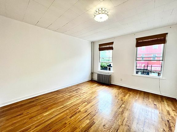 4th image of 184 Norman Ave APT 2R