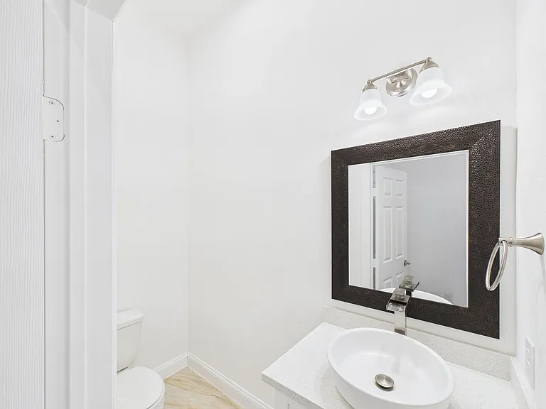 4619 Stassen St #B — Photo 11