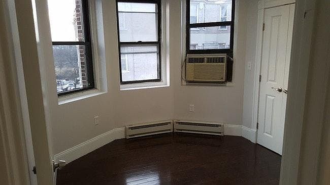 2nd image of 83 Westland Ave #620