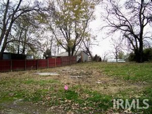 122 Mississippi Ave, Mitchell, IN 47446