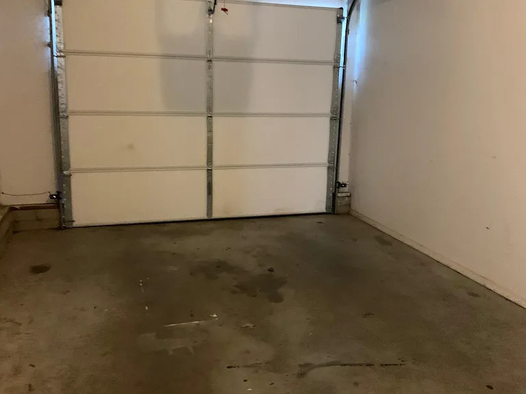 613 Canterbury Rd — Photo 2