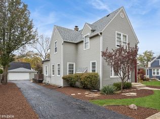 4532 Prince St, Downers Grove, IL 60515