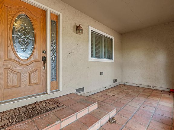 5th image of 17500 Von Sosten Rd