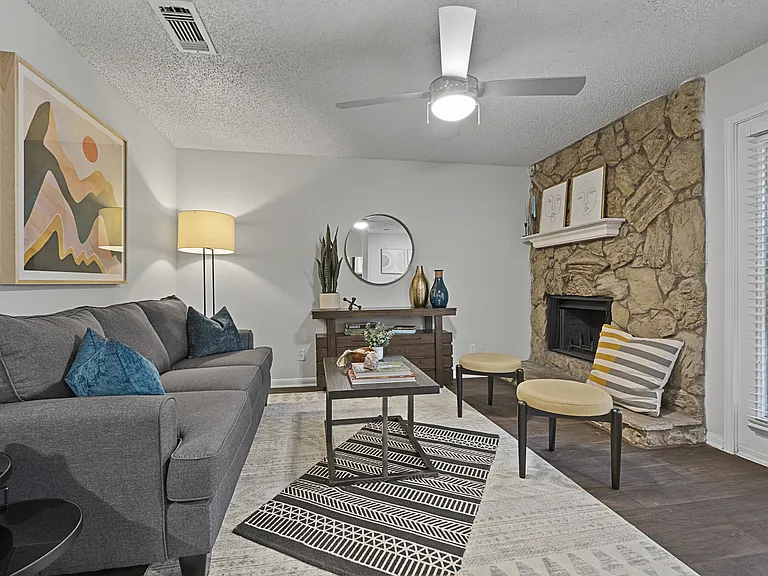 Cozy Denton, TX Apartment Homes — Photo 27