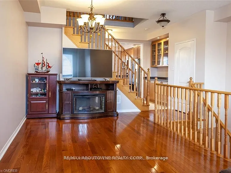 2171 Fiddlers Way #2 — Photo 4