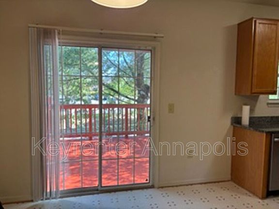 5th image of 1104 Wickford Ct