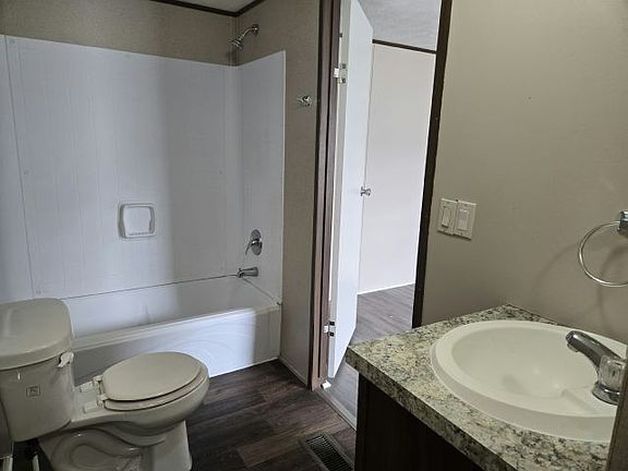 4th image of 215 Magnolia Ln #155