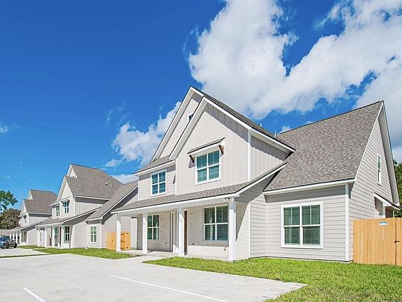 3rd image of 605 Dominik Dr