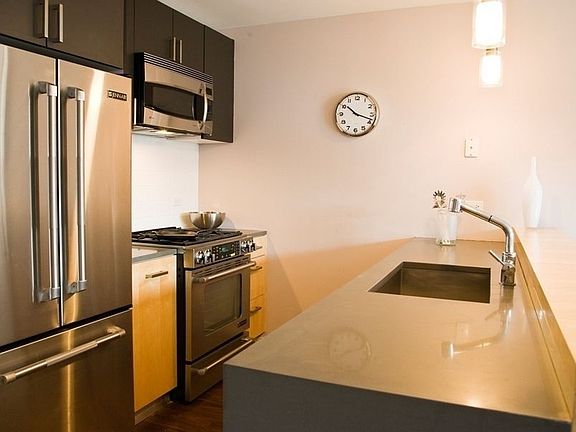5th image of 63 Roebling St APT 5K
