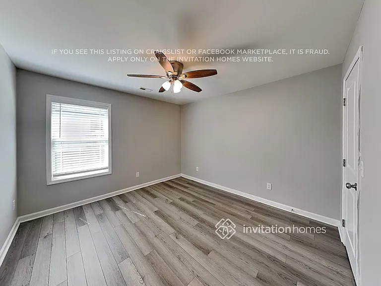 1125 Roberts St — Photo 14