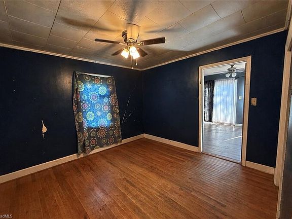 5th image of 3364 Beavercreek Rd