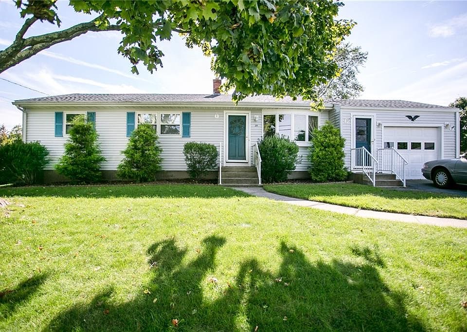 28 Squantum Dr, Middletown, RI 02842 Zillow