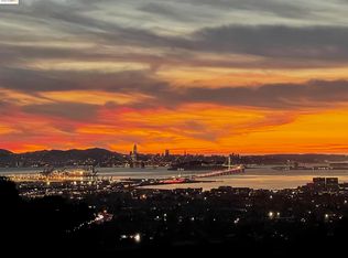 40 Spy Glass Hl, Oakland, CA 94618