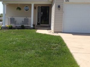 610 Homefield Glen Ct, O'Fallon, MO 63366