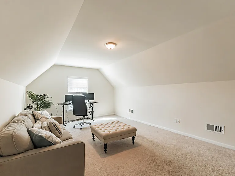 5826 Castlecove Rd — Photo 24