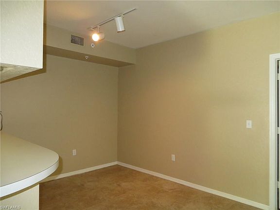 3rd image of 6321 Aragon Way APT 107