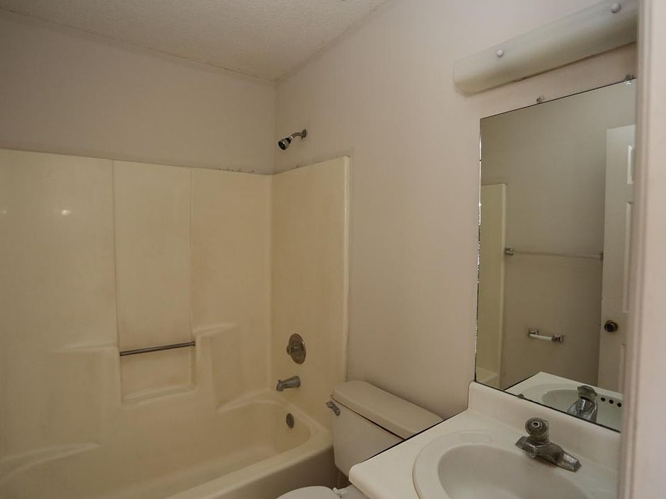 2nd image of 1801 Chandler Rd APT 35